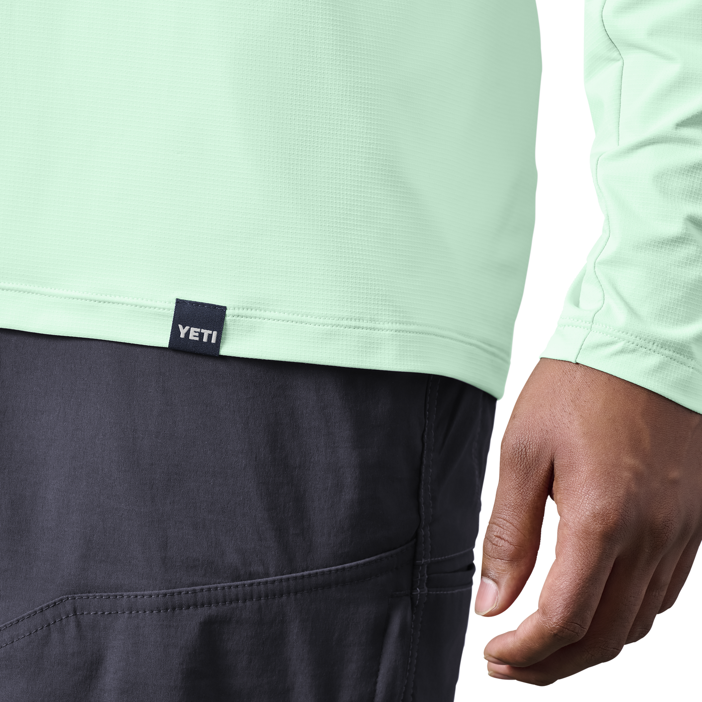 YETI Men's Hooded Ultra Lightweight Sunshirt Ice Blue