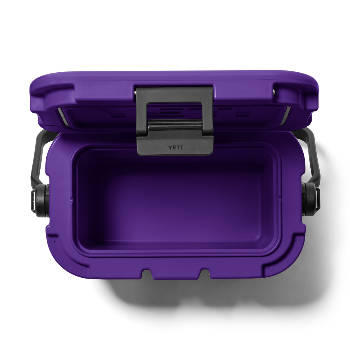 Roadie® 8 Hard Cooler Pace Purple/Blue