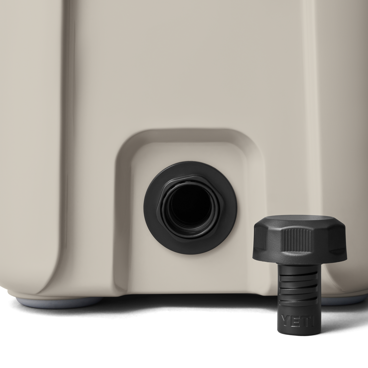 YETI Roadie® 15 Hard Cooler Cape Taupe