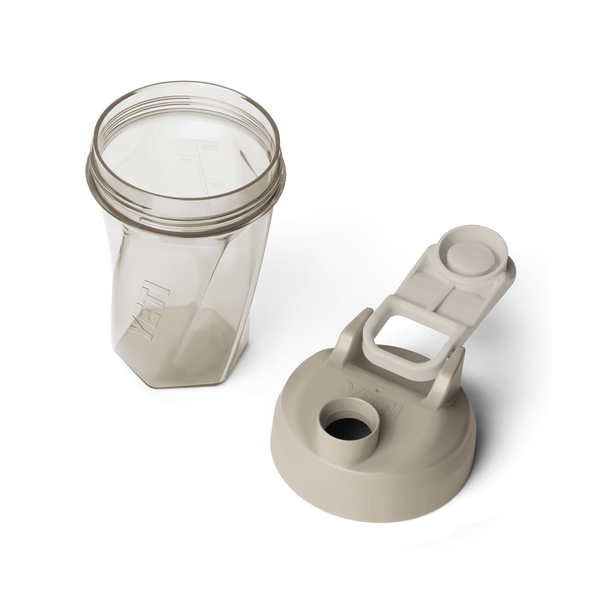 Yonder® 20 oz (591 ml) Shaker Bottle Cape Taupe