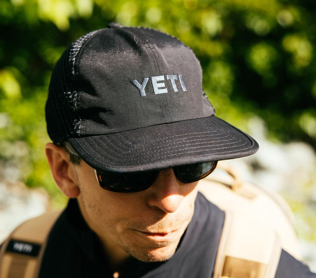 Logo Performance Hat Black – YETI Australia