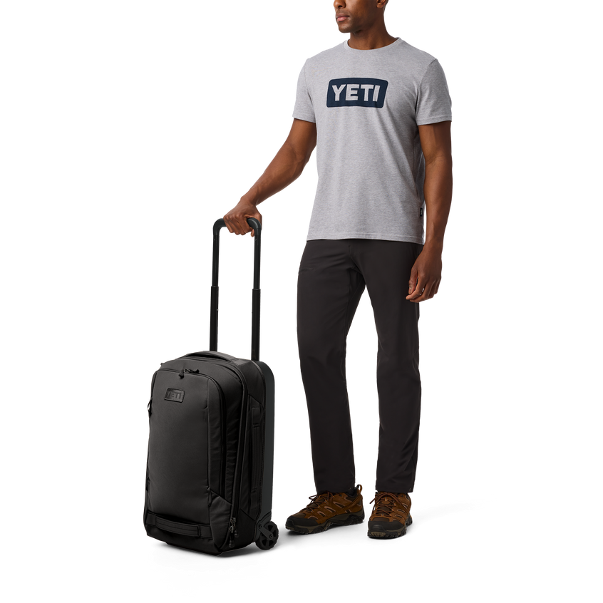 Crossroads® 35L/22" Wheeled Luggage Black