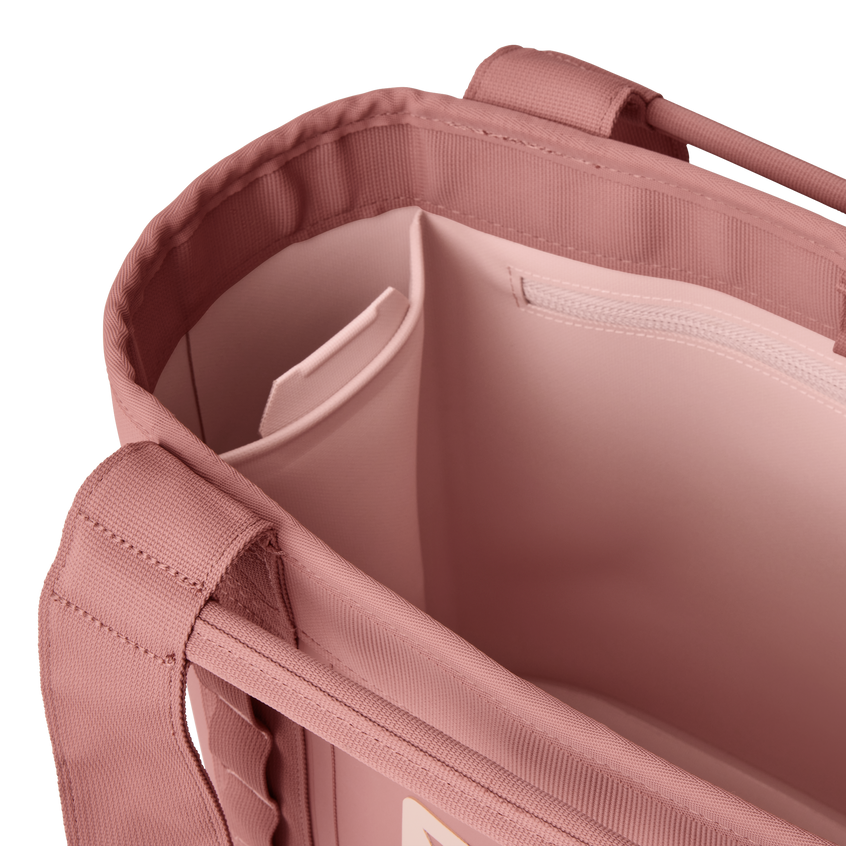 YETI Camino® 20 Carryall Sandstone Pink