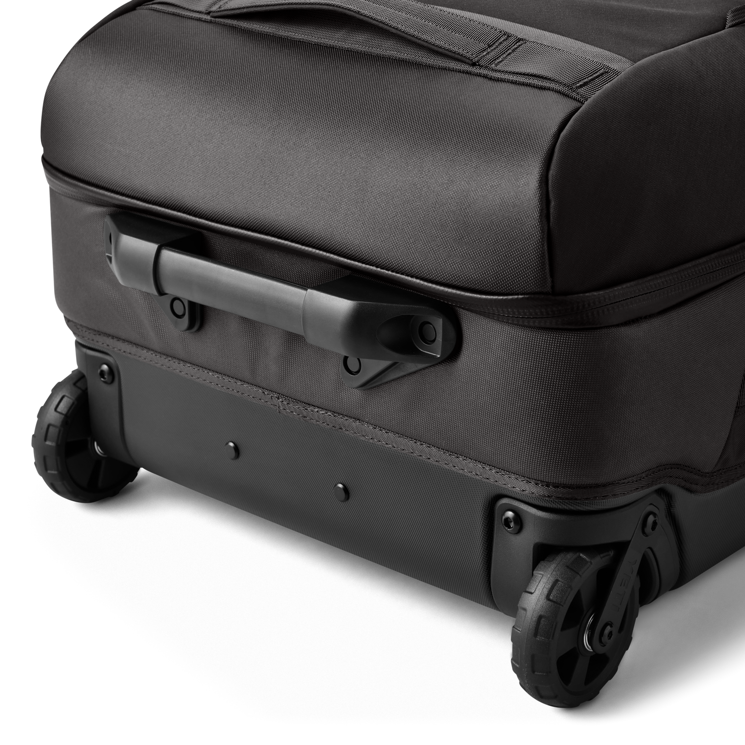 Crossroads® 73L/29" Wheeled Luggage Black