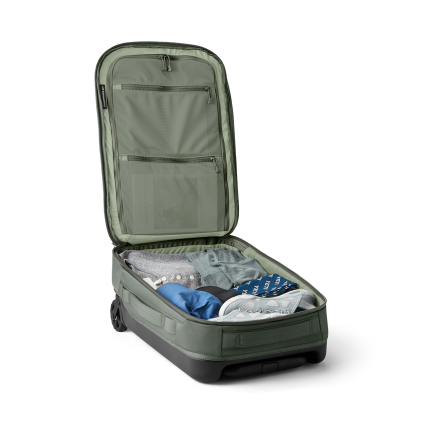 Crossroads® 35L/22" Wheeled Luggage Camp Green