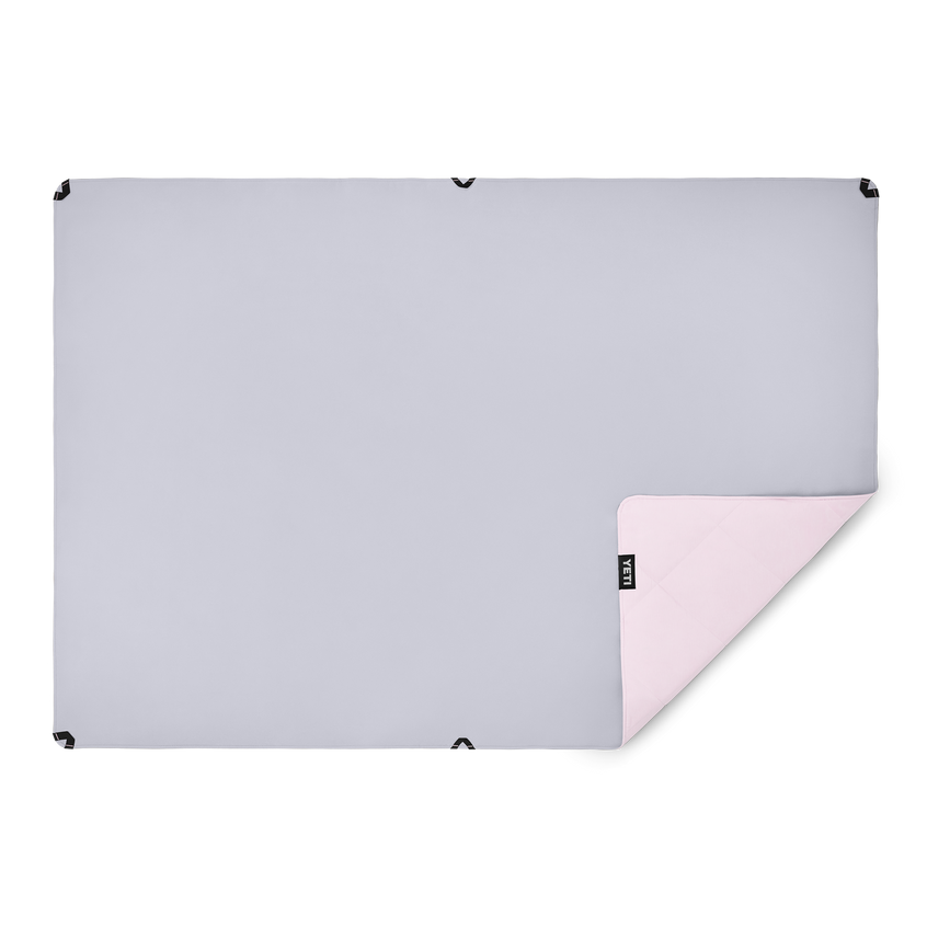 YETI Lowlands® Blanket Cherry Blossom