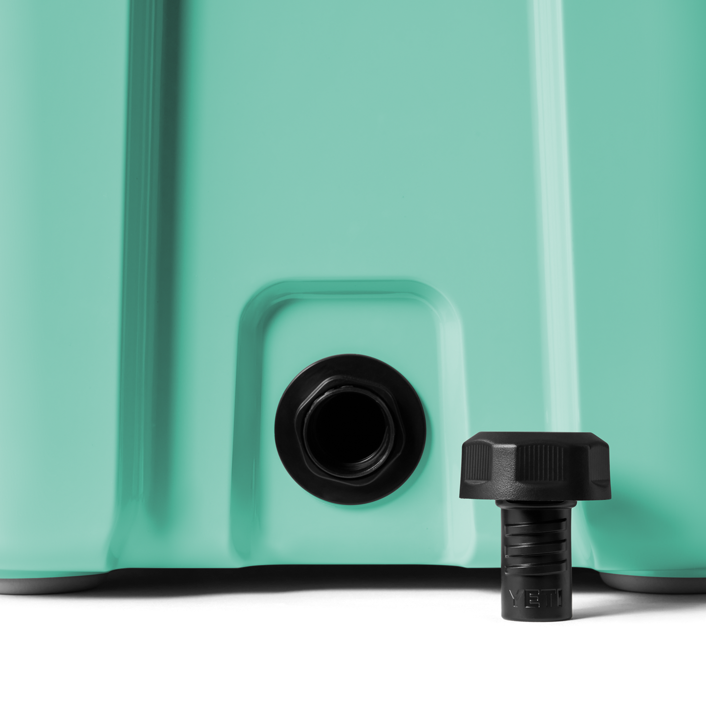 Roadie® 24 Hard Cooler Seafoam