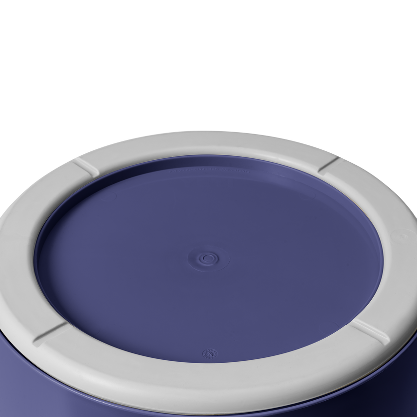 YETI LoadOut® 5-Gallon Bucket Moon Dust