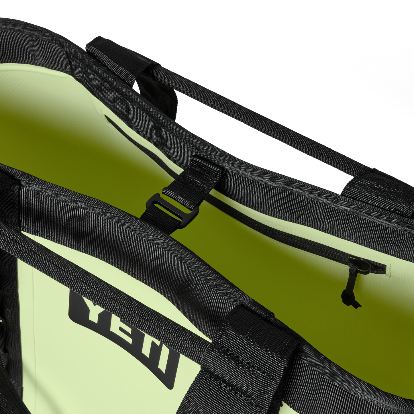 YETI Camino® 35 Carryall Grasshopper