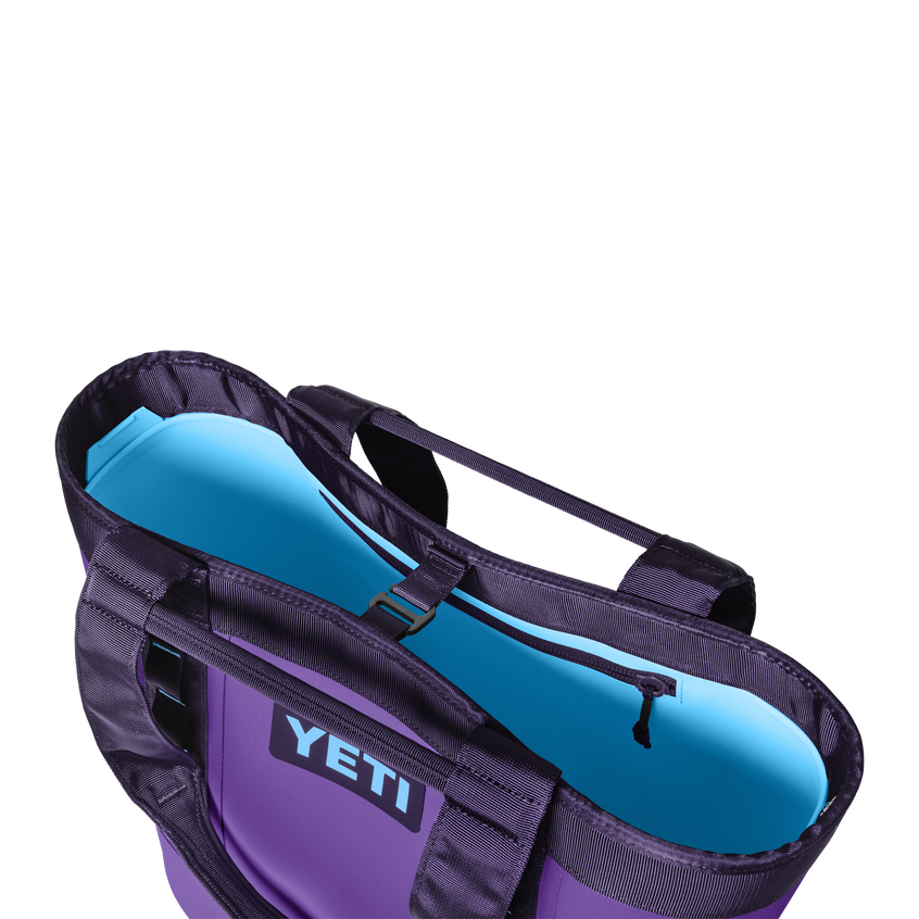 YETI Camino® 35 Carryall Pace Purple/Blue