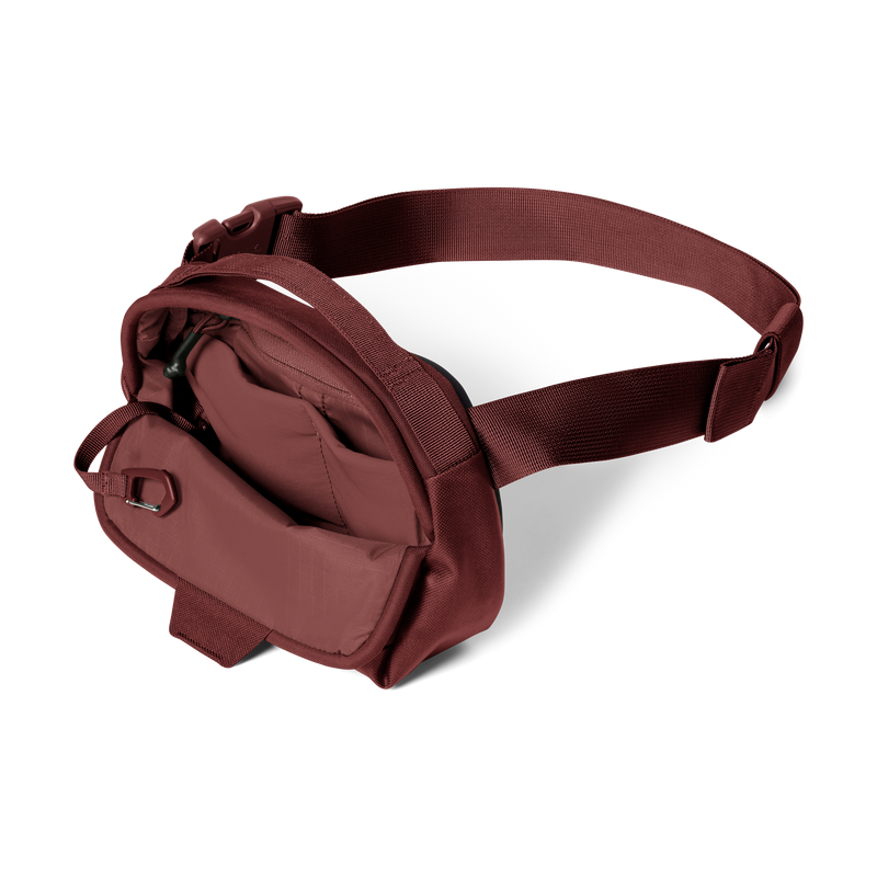 Ranchero™ 1L Crossbody Bag Stag Dark Red