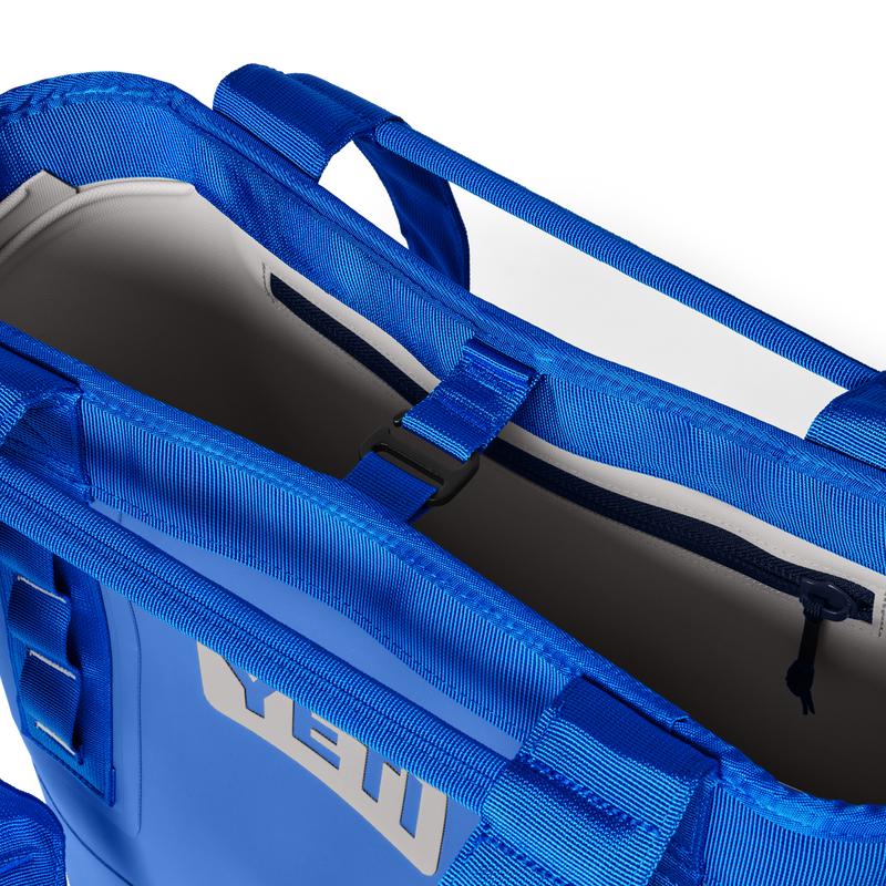 YETI Camino® 20 Carryall Royal Blue