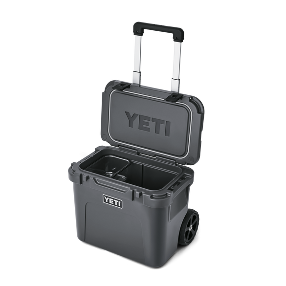YETI Roadie® 32 Wheeled Hard Cooler Charcoal
